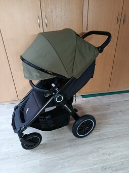 Kočárek Petite mars street - 2