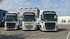 JNTRANS PŘÍJME ŘIDIČE C+E. PLAT od 60 000 Kč, VÍKENDY DOMA. - 2