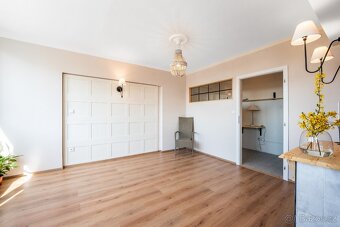 Prodej bytu 2+1 62 m² Kolín - 2