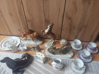 Soubor porcelánových sošek - 2
