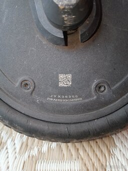Elektro kolo 8,5". Xiaomi scooter 3 _ 350w _ PLNĚ POJÍZDNÉ - 2