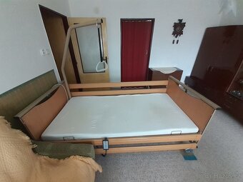 Zdravotní elektrická polohovací postel - 2