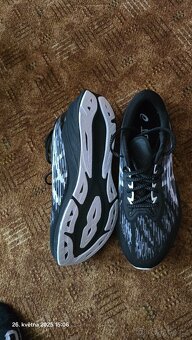 Asics Novablast 3 - 2