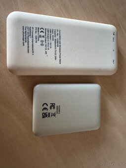 2 powerbanky: 5000 mAh a 6000 mAh - 2