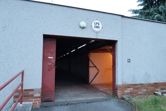 Pronájem garáže s elektrikou Plzeň Bolevec - Mlatecká - 2