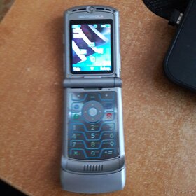 Prodej retro mobil.telefonu a minci ČR - 2