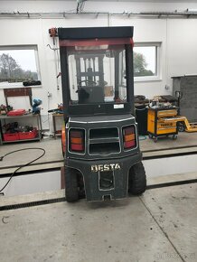Desta 3522 lx s kabinou - 2