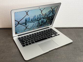 Macbook Air 13'' 2014 / i5 / 4GB / 128GB SSD / DPH - 2