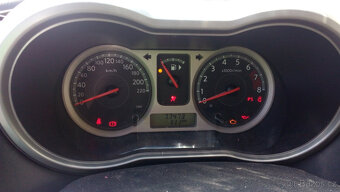 Nissan Note 1.4i 16V 65kw - 2008 - díly z vozu - 2