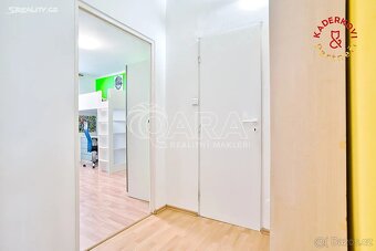 Prodej bytu 2+1 ve Velkých Opatovicích - 2