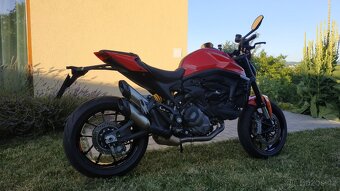 Ducati Monster 937 - 2