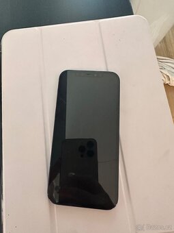 iPhone 12 128GB černý - 2