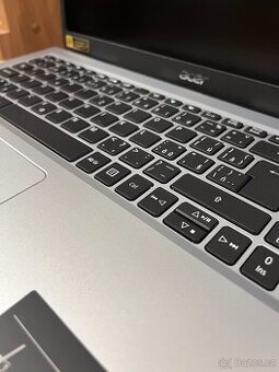 Acer Aspire 3 – i3 / 8 GB RAM / 512 GB SSD / FHD - 2
