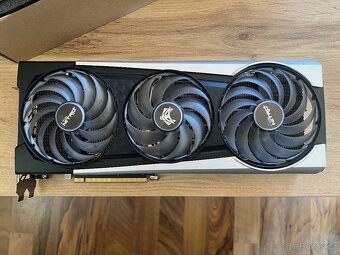 AMD Radeon RX 6800 XT - 2