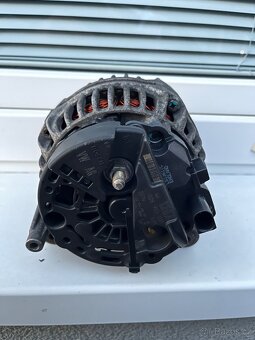 Prodám plně funkční alternátor na Volkswagen Passat b5+ - 2