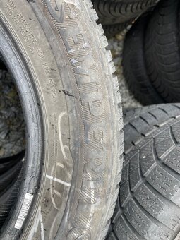 Zimní pneu 205/60/16 - 2