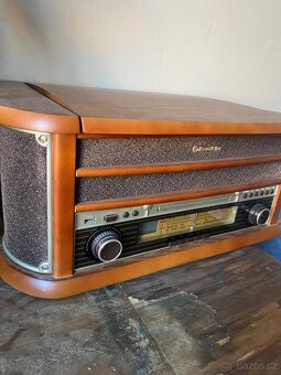 Retro radio Roadstar - 2
