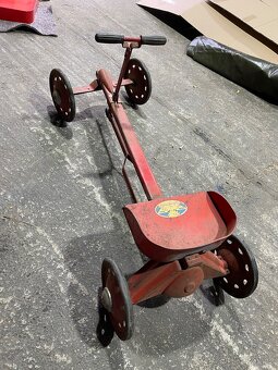 Detske spalaci starozitni auticko - 2