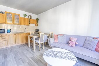 Zděný byt 2+kk, soukromé Bytové družstvo Horská 69, Trutnov, - 2