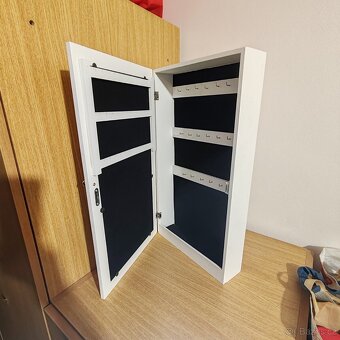 Zrcadlová skříňka na šperky - 2