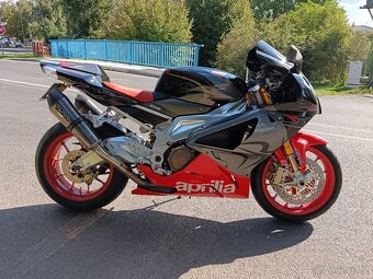 Aprilia Rsv 1000R - 2