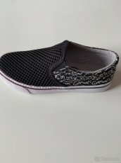 NOVÉ Dětské boty sneakers, vel. 32 - 2