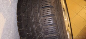 Alu 215x70x16 zimní Nokian - 2