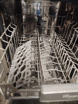 Myčka nádobí Whirlpool 45cm. - 2