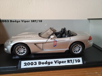 1:18 MOTOR MAX - Dodge Viper RT/10 (2003) - 2