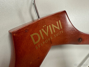 LUXUSNÍ dřevěná ramínka - 2