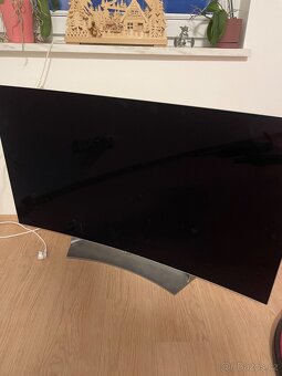 LG TV prohnutá 55EG910V - 2