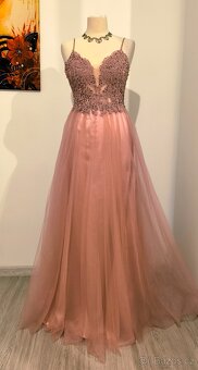 Princeznovské plesové šaty - 2