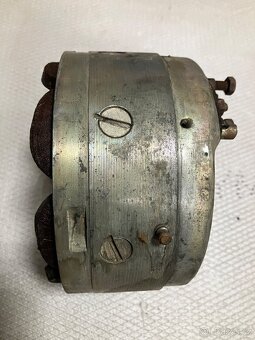 Dynamostartér Velorex 350 - 2