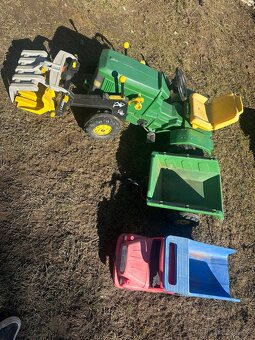 Šlapací traktor John deere a tatra - 2