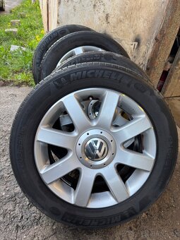 Originální VW alu kola R16 s pneu 205/55/16 Michelin - 2