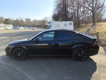 Ford Mondeo ST 220 3.0V6 - 2