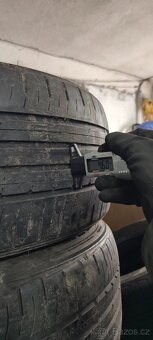 225/40 R18 92w XL Falken - 2