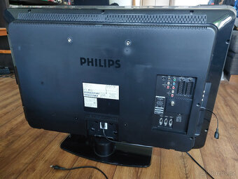 Televize Philips 32" (80 cm) + settopbox Evolveo - 2