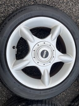 Alu kola originál Mini + nové letní pneu 195/55/15 - 2