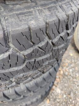 Nissan Navara D40 255/70 R16 m+s (65) - 2