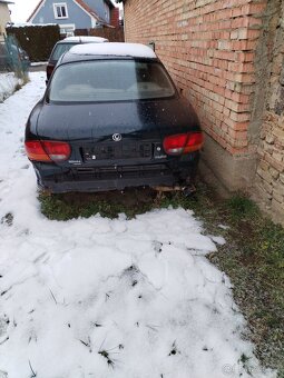 Porodem 2x Mazda xedos 2.0l - 2