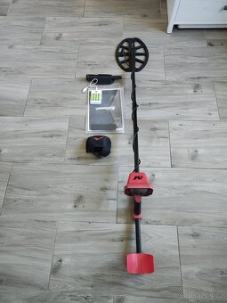 Detektor kovů Vanquish 540 - 2