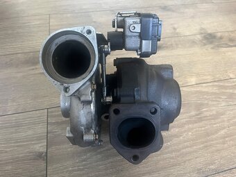 Turbodmychadlo BMW e61, 530d, 160 kW - 2