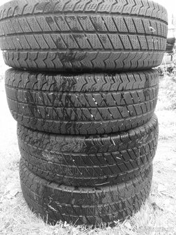 Zimní pneu 215/65/16c - 2