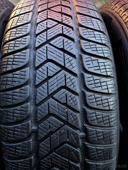Zimní pneumatiky Pirelli 215/65 R17 99H - 2