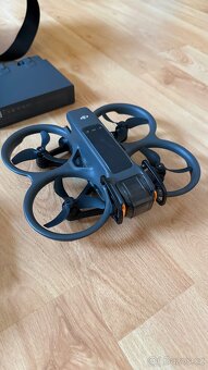 DJI avata 2 fly more combo + FPV controller - 2