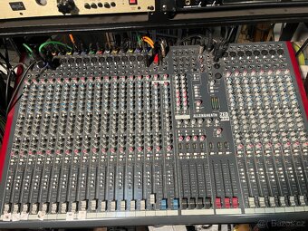 Mixážní pult ZED 428 - 2