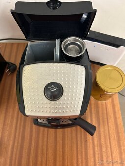 Kávovar pákový DeLonghi - 2