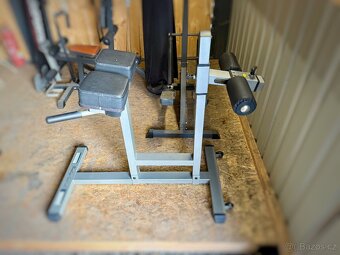 Posilovací lavice Hyperextense - 2