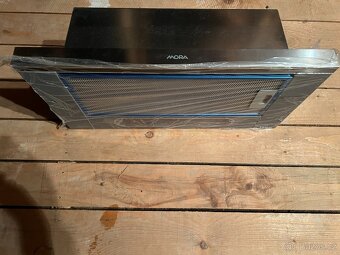 Výsuvný nerezový odsávač par MORA - 2